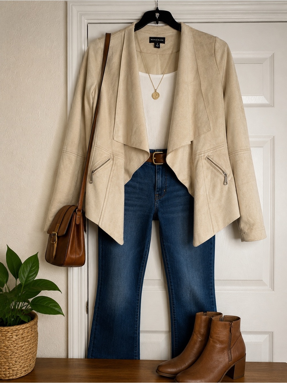 Buckle Cream Lightweight Draped Open-Front Jacket